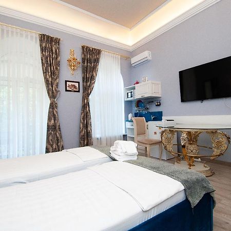 Art Suites Near Deribasovskaya Odessa Exterior foto